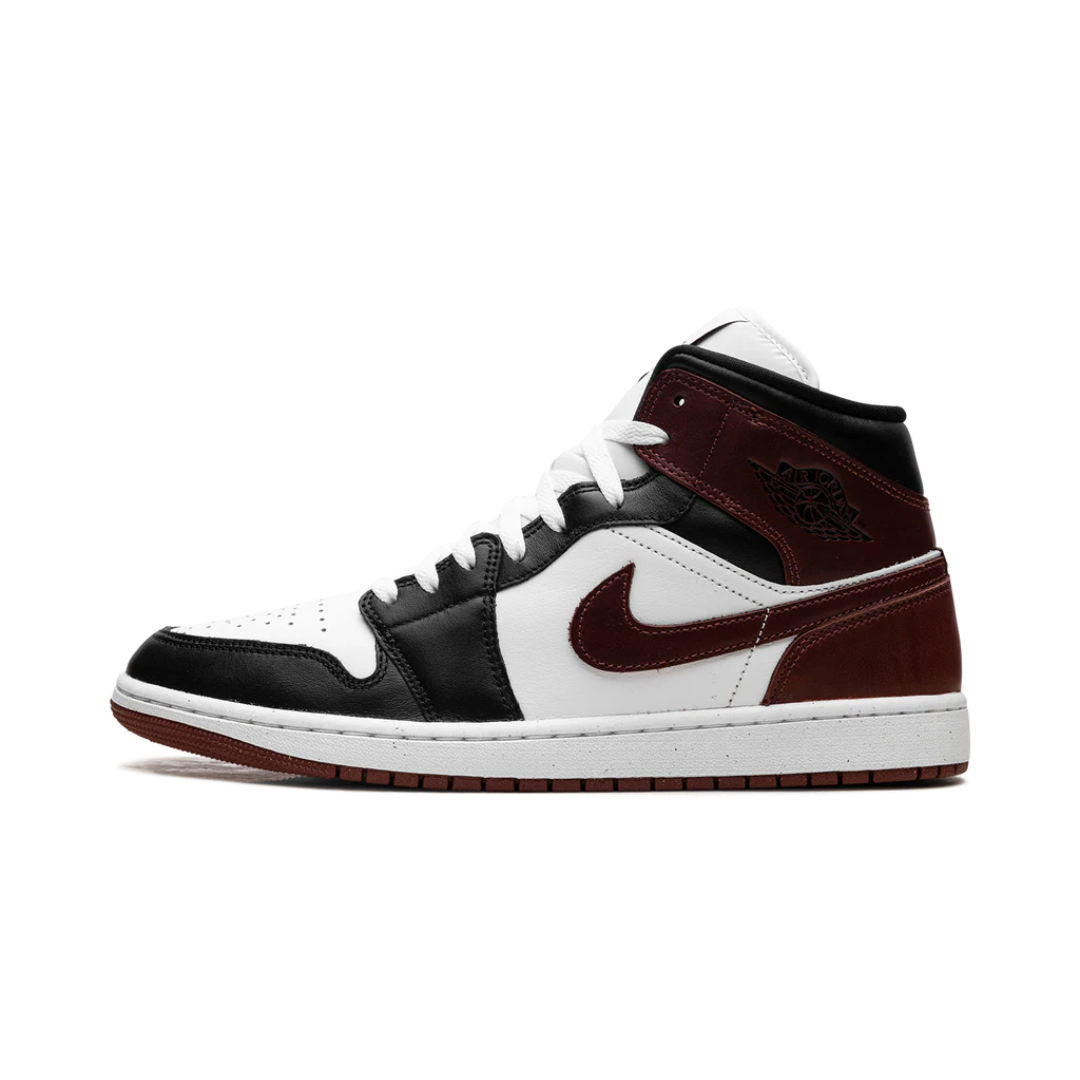 Jordan 1 Mid SE Dark Pony