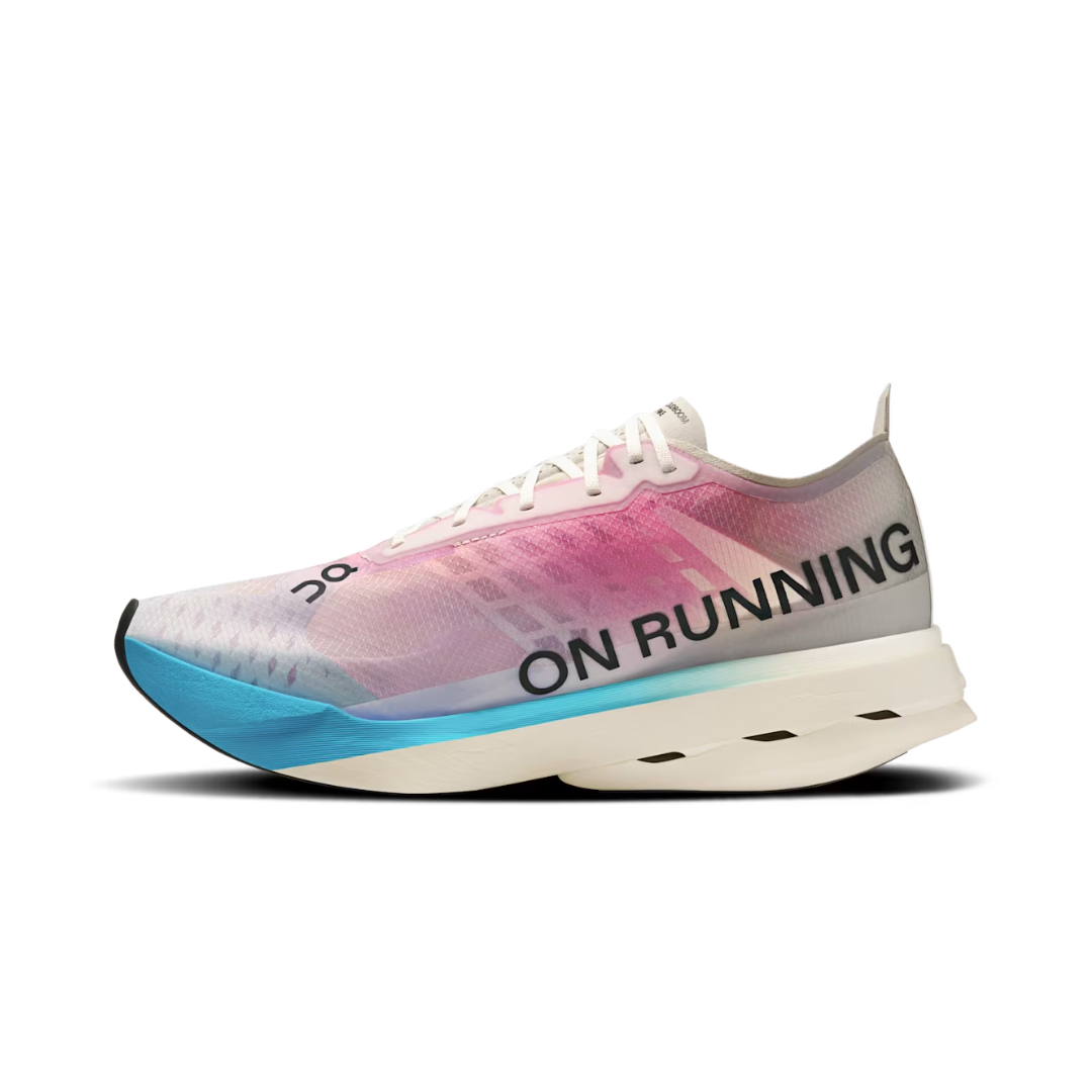 On Running Cloudboom Strike White Horizon